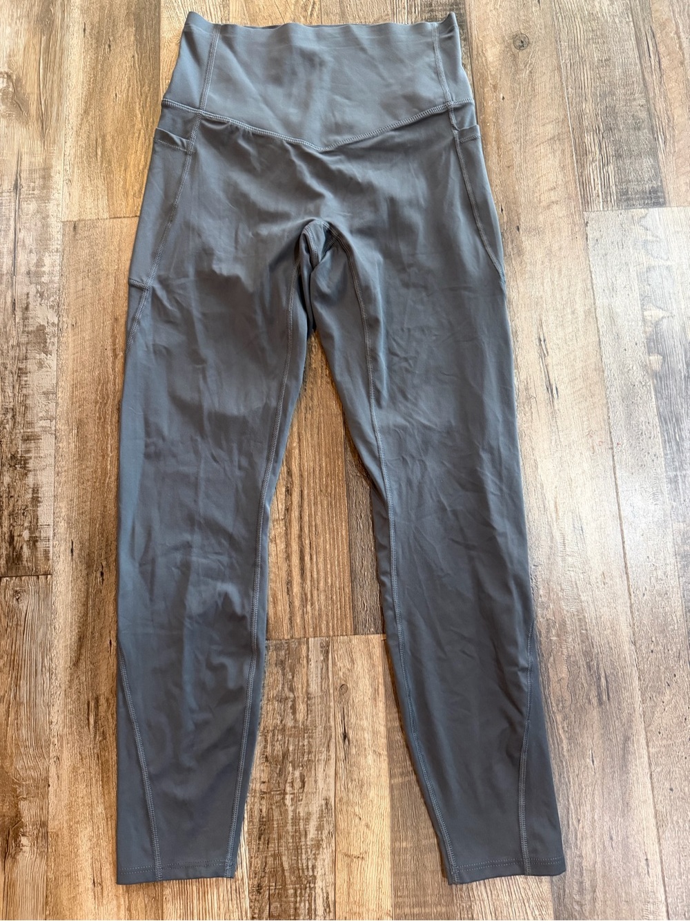 HALARA women’s High-Waist 7/8 Leggings - Gray